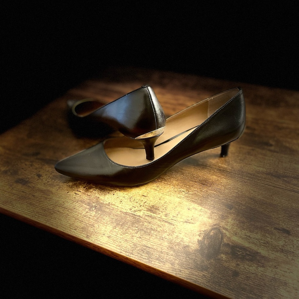 Calvin Klein Kitten Heel Pumps! Like New